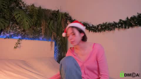 Snapshot of black_jenny chatting on 17, 12, 2024 Jenny online show from 17, 12, 2024