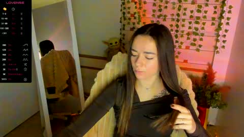 Snapshot of black_kittie_01 chatting on 28, 9, 2025 Black Kittie Wednesday - 1300 - 1900 GMT help me get 100 thumbs up online show from 28, 9, 2025