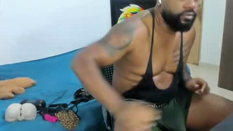 Snapshot of black_man_sexy chatting on 22, 7, 2026 BIGCOCK online show from 22, 7, 2026