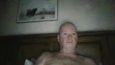 Snapshot of black_n_white4 chatting on 21, 4, 2026 black_n_white4 online show from 21, 4, 2026