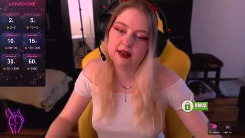 Sasha and Bella online show from 4, 12, 2025