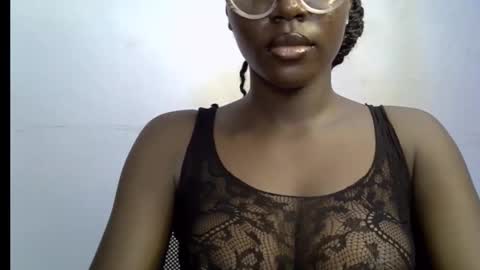 Snapshot of black_petitqueen12 chatting on 5, 1, 2026 BLACK online show from 5, 1, 2026