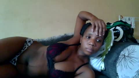Snapshot of black_queen0111254 chatting on 2, 7, 2026 Blackqueen online show from 2, 7, 2026