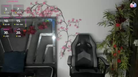 Snapshot of black_rose02 chatting on 19, 10, 2025 B L A C K  R O S E  online show from 19, 10, 2025
