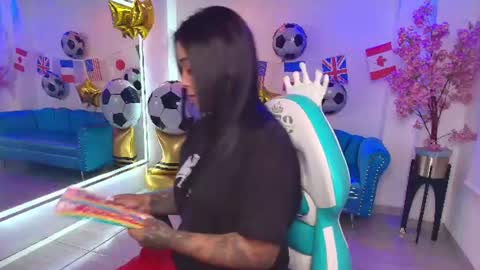 Snapshot of black_roseee chatting on 23, 6, 2026 Rousse online show from 23, 6, 2026