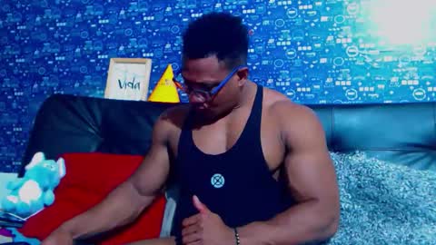 duglas online show from 24, 11, 2025