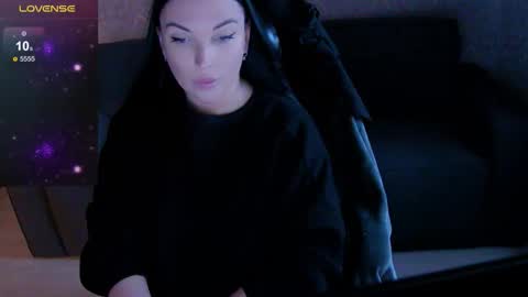 Snapshot of blackberry_star chatting on 4, 12, 2025 blackberry_star online show from 4, 12, 2025