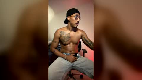 Snapshot of blackboy2874 chatting on 22, 6, 2026 DWAYNE BELL online show from 22, 6, 2026