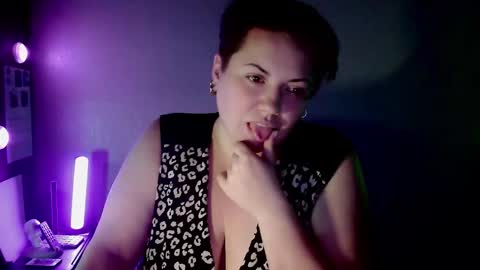 BlackkVelvet online show from 8, 1, 2026