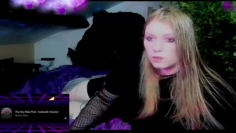 Morgane online show from 8, 12, 2024