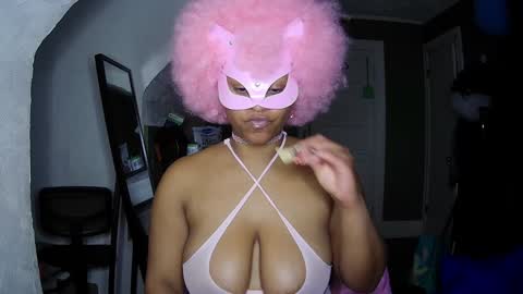 Snapshot of blacksirenqueen chatting on 15, 12, 2024 Queen Siren online show from 15, 12, 2024