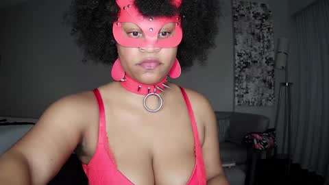 Snapshot of blacksirenqueen chatting on 1, 1, 2025 Queen Siren online show from 1, 1, 2025