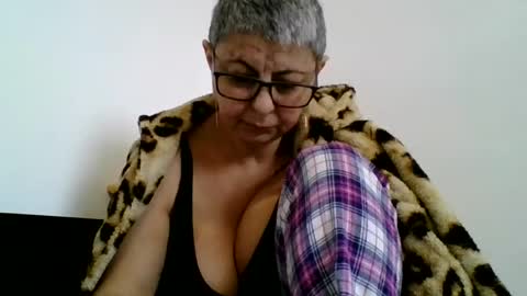 Snapshot of blackwidow05 chatting on 10, 2, 2025 Black Widow online show from 10, 2, 2025