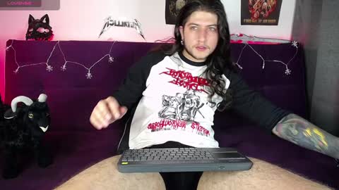 Snapshot of blackwolf_6 chatting on 18, 12, 2024 Dave online show from 18, 12, 2024