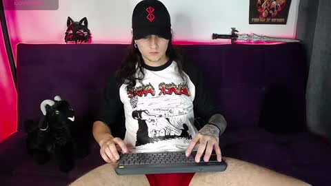 Snapshot of blackwolf_6 chatting on 16, 1, 2025 Dave online show from 16, 1, 2025