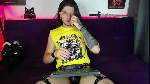 Snapshot of blackwolf_6 chatting on 24, 1, 2025 Dave online show from 24, 1, 2025