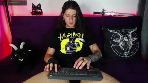 Snapshot of blackwolf_6 chatting on 13, 2, 2025 Dave online show from 13, 2, 2025