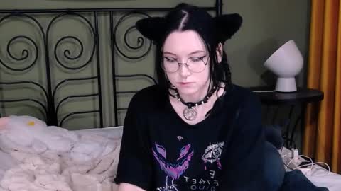 Snapshot of blacky_tea chatting on 8, 3, 2025 blacky_tea online show from 8, 3, 2025