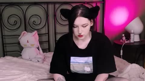 Snapshot of blacky_tea chatting on 13, 10, 2025 blacky_tea online show from 13, 10, 2025