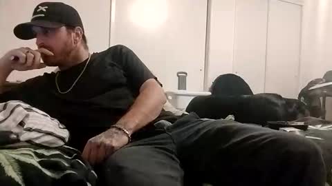 Snapshot of blahblam420 chatting on 29, 10, 2025 blahblam420 online show from 29, 10, 2025