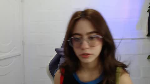 Snapshot of blairvicent chatting on 18, 9, 2025   online show from 18, 9, 2025