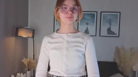 Snapshot of blakelatz chatting on 19, 10, 2025 Eliza online show from 19, 10, 2025