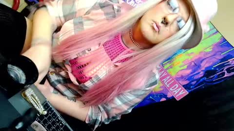 Blakely Morningstar   online show from 20, 5, 2026