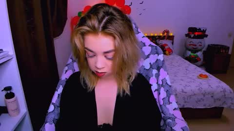 Nicole online show from 30, 11, 2025