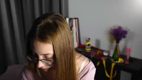  LiLy online show from 10, 11, 2025