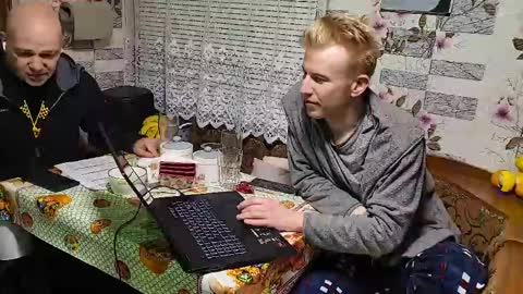 blond_boy69 online show from 15, 4, 2026