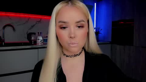 Lana online show from 15, 1, 2025