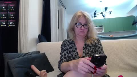 Snapshot of blond_woman chatting on 26, 1, 2025 Karina online show from 26, 1, 2025