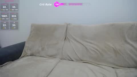 Snapshot of blond_woman chatting on 7, 11, 2025 Karina online show from 7, 11, 2025