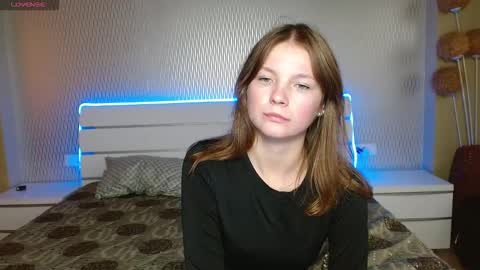 Snapshot of blonda_shy chatting on 10, 10, 2025 Sophie online show from 10, 10, 2025