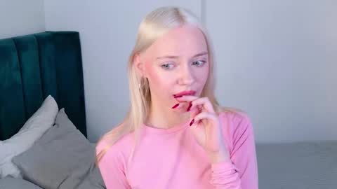 you can call me Melissa online show from 18, 9, 2025