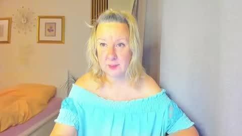 Nicole online show from 28, 12, 2024