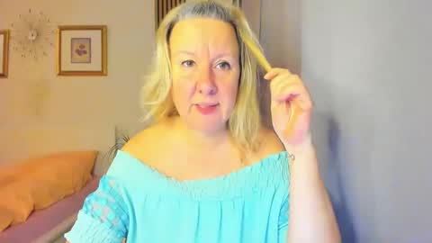 Nicole online show from 31, 12, 2024