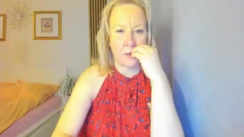 Nicole online show from 9, 2, 2025