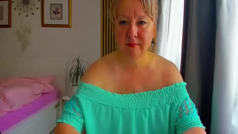 Nicole online show from 18, 5, 2026