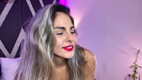 Snapshot of blonde_cat1515 chatting on 25, 11, 2025 alejandra online show from 25, 11, 2025