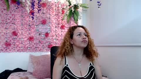blonde_squirt_ online show from 31, 12, 2024