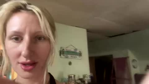 Gia  online show from 16, 9, 2025