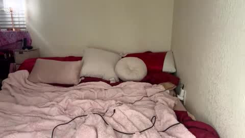 Snapshot of blondebunny999 chatting on 9, 4, 2026 blondebunny999 online show from 9, 4, 2026