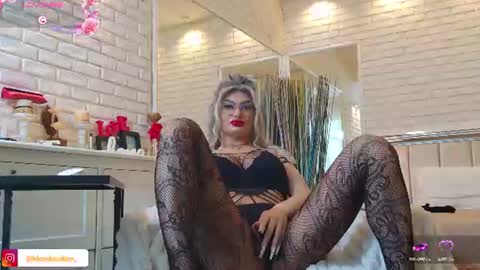 blondeceline online show from 22, 6, 2026