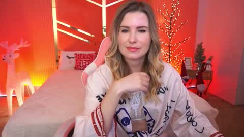 Snapshot of blondevivalux chatting on 7, 1, 2026 blondevivalux online show from 7, 1, 2026