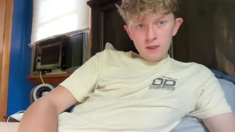 Snapshot of blondiedicks1 chatting on 9, 7, 2026 blondiedicks1 online show from 9, 7, 2026