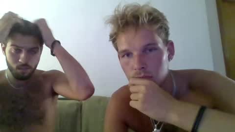 Snapshot of blondiexbrunette chatting on 19, 6, 2026 Aron X Emrah online show from 19, 6, 2026