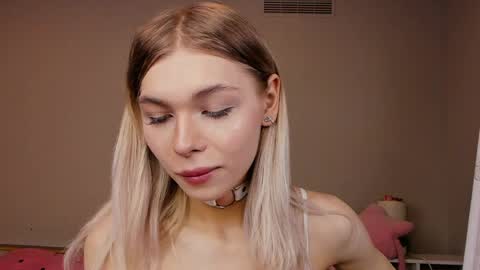 blondy_fina online show from 3, 5, 2026