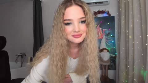 Sophia online show from 6, 12, 2024