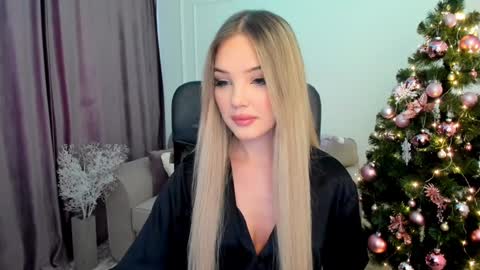 Sophia online show from 17, 12, 2024